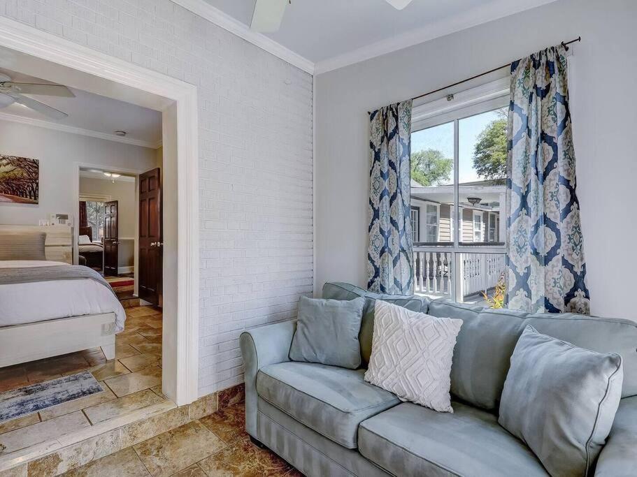Apartamento Historic Gold Private With Pool - 2bed, 1&half Bath, Sleeps 6, 1st Floor, 15 Min Walk To Historic Center And Attractions Savannah