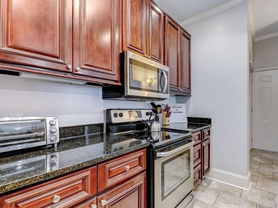 Apartamento Historic Gold Private With Pool - 2bed, 1&half Bath, Sleeps 6, 1st Floor, 15 Min Walk To Historic Center And Attractions *